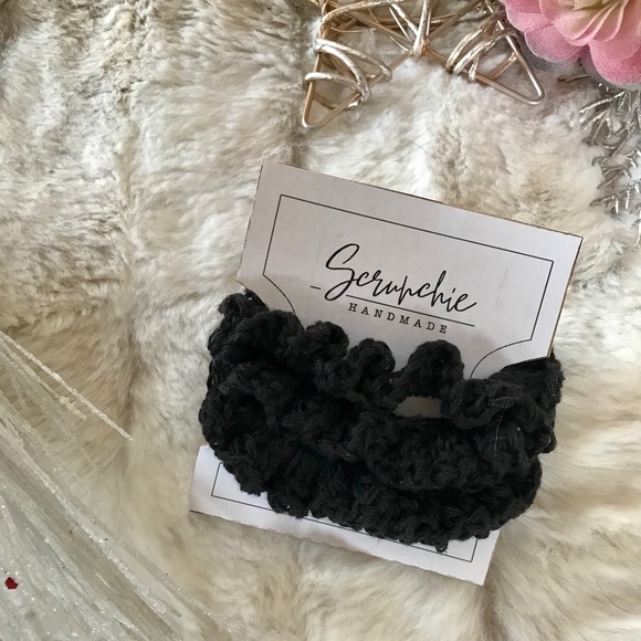 Set of 3 Crochet Ponytail Holders, Charmed Knits - Picture 2 of 6